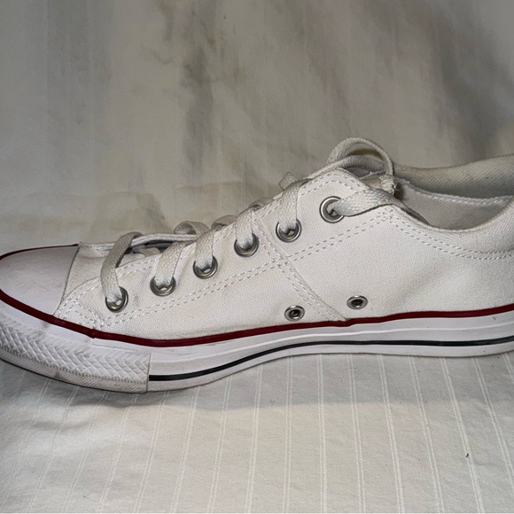 Ladies Converse Sneakers - Picture 3 of 8